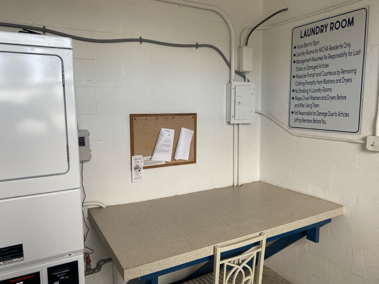 D Laundry Room Counter